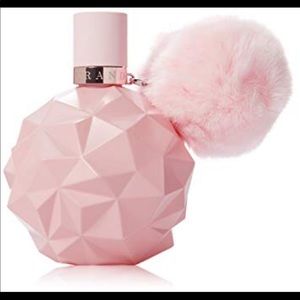 Ariana Grande Fragrance